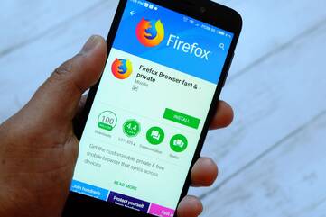 Smartphone mit Firefox App auf der Bildschirmanzeige