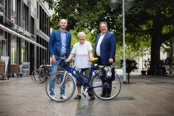 Marta Binder wird bei Wertgarantie begrüßt.