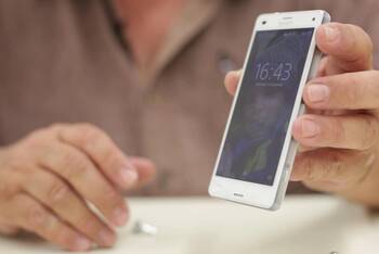 Sony Xperia Z3 Compact Display tauschen
