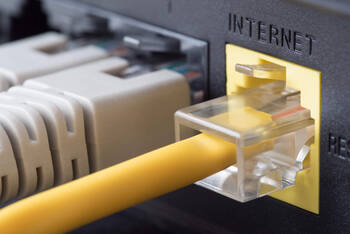 LAN-Kabel im Router