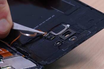 Lösen des Fingerabdrucksensors am Huawei Mate 20 Lite