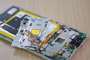 Gelöste Abdeckung des Huawei P9 Lite
