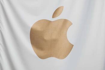 Apple-Logo auf weißem Hintergrund