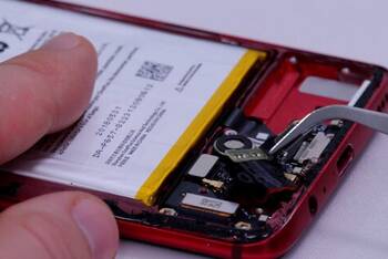OnePlus 6 Kopfhörerbuchse entnehmen