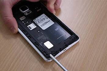 Abnehmen der Samsung Galaxy Note Edge Abdeckung