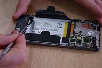 Sony Xperia XA  Klebestreifen werden gelöst