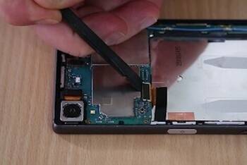 Sony Xperia Z5 Teile wieder einbauen