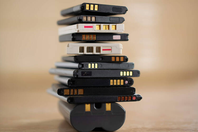 Akkus übereinander gestapelt