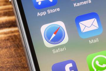 Safari-Icon auf einem iPhone Homescreen