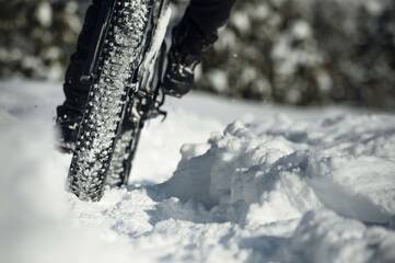winterreifen und spikes fahrradfahren im winter