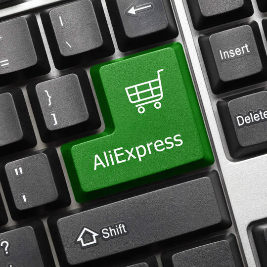 AliExpress Taste auf einer Tastatur