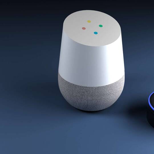 Google Home und Amazon Echo Dot